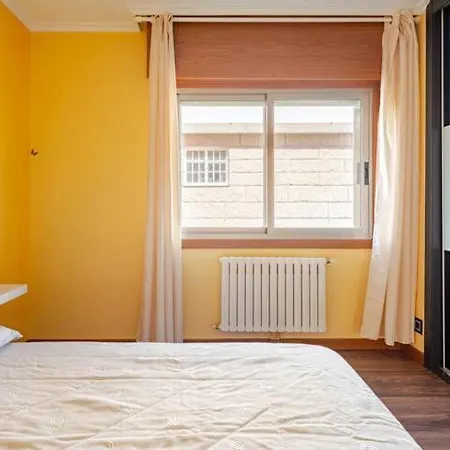 Piso En Sitio Tranquilo Zona Del Aeropuerto De Vgo *